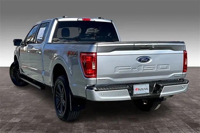 2022 Ford F-150 XLT photo 2