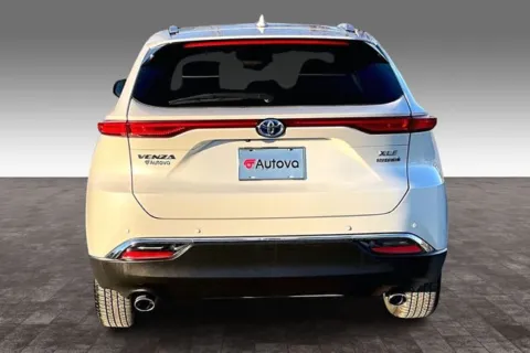 More photos of 2022 Toyota Venza XLE at Autova, VA