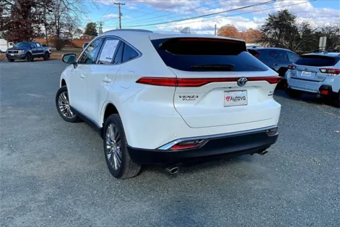 Another view of 2022 Toyota Venza XLE for sale in Madison Heights, VA at Autova