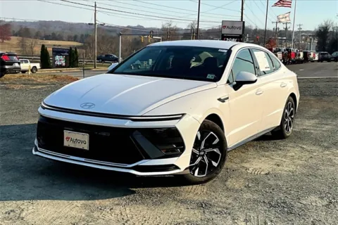 Photos of 2025 Hyundai Sonata SEL for sale in Madison Heights, VA at Autova