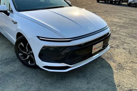 More photos of 2025 Hyundai Sonata SEL at Autova, VA