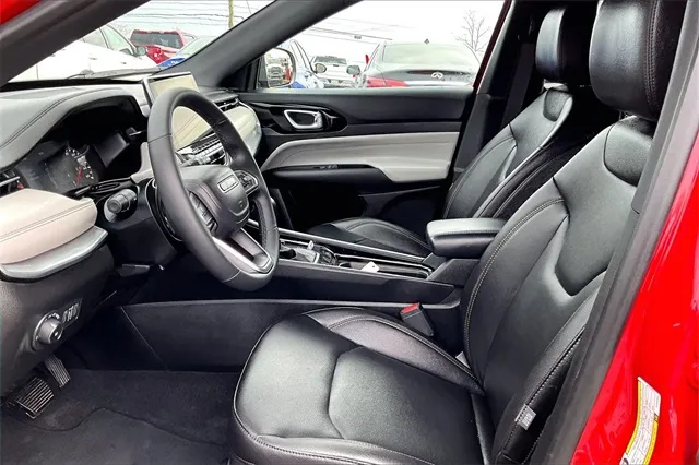 2024 Jeep Compass Limited photo 4