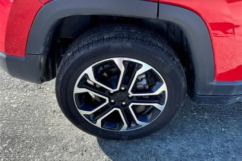 More photos of 2024 Jeep Compass Limited at Autova, VA