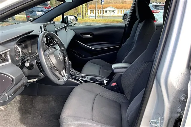 2020 Toyota Corolla SE photo 3