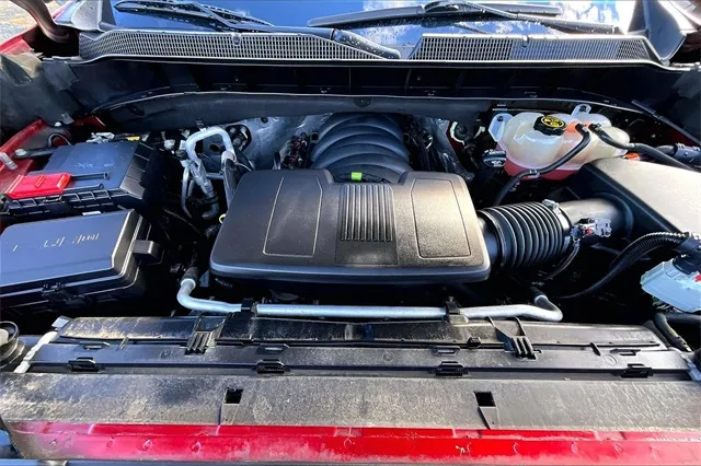 2021 Chevrolet Silverado 1500 RST photo 2