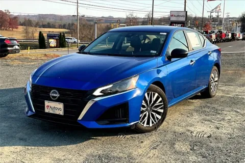 Photos of 2025 Nissan Altima 2.5 SV for sale in Madison Heights, VA at Autova