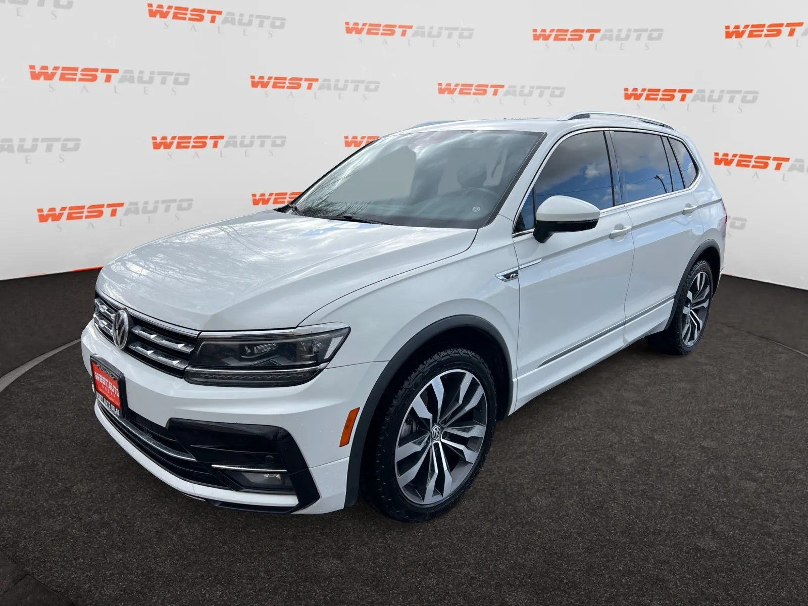 2021 Volkswagen Tiguan SEL Premium R-Line's photo