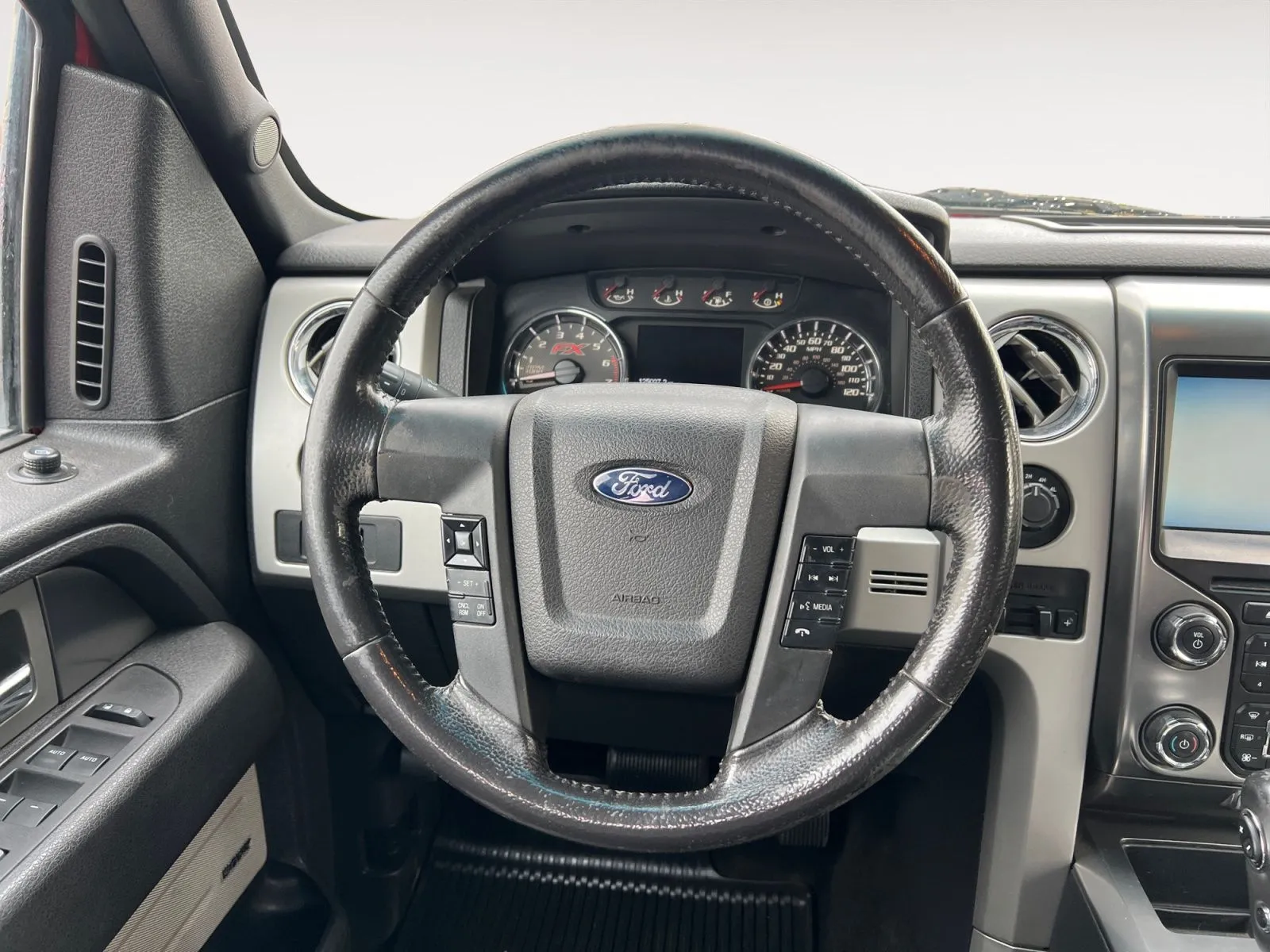 2014 Ford F-150 FX4 - Photo 12