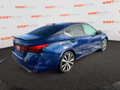 More photos of 2022 Nissan Altima 2.5 SR at West Auto Sales - West Valley, UT