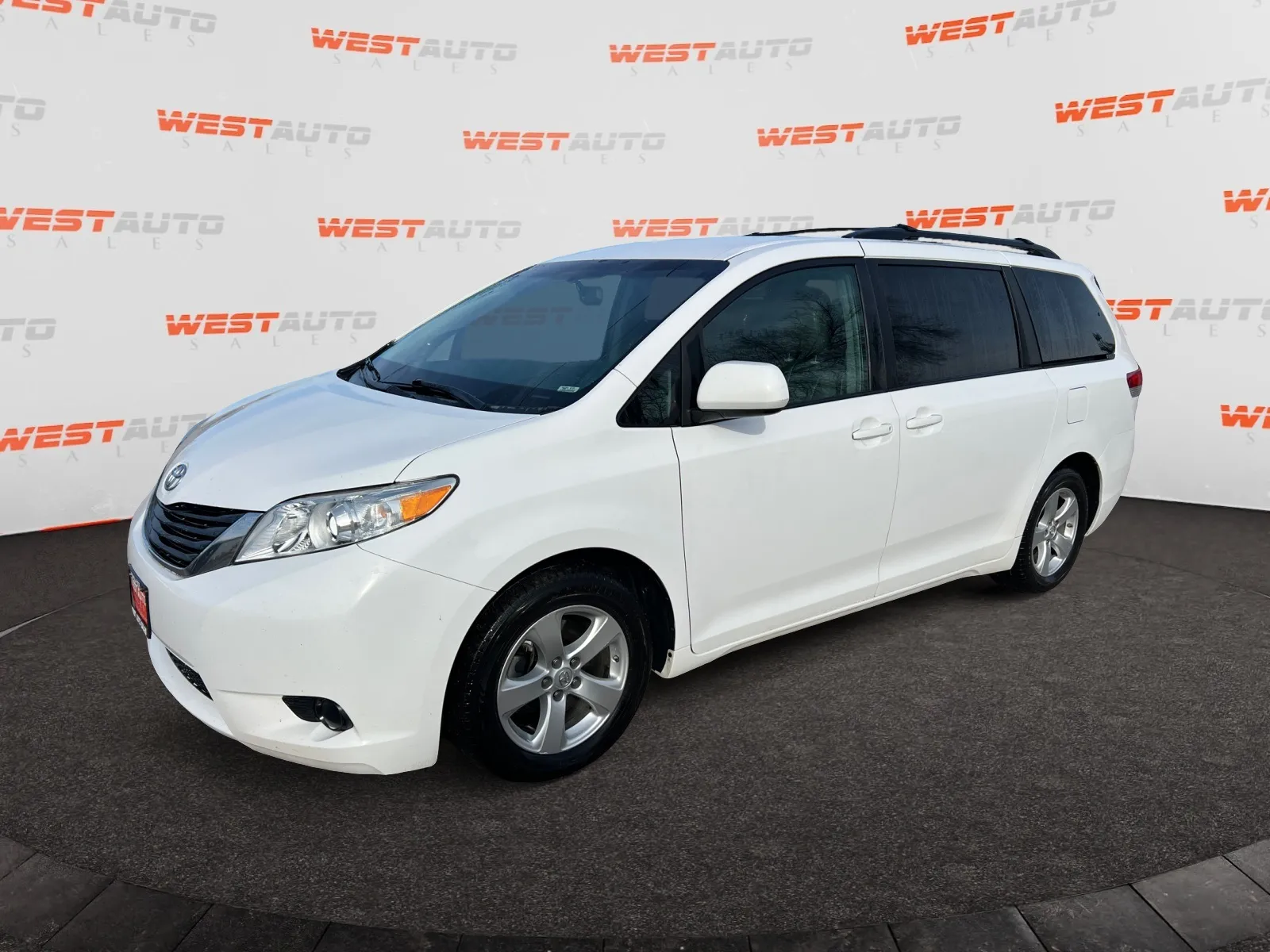 2014 Toyota Sienna LE for sale in West Valley City, UT