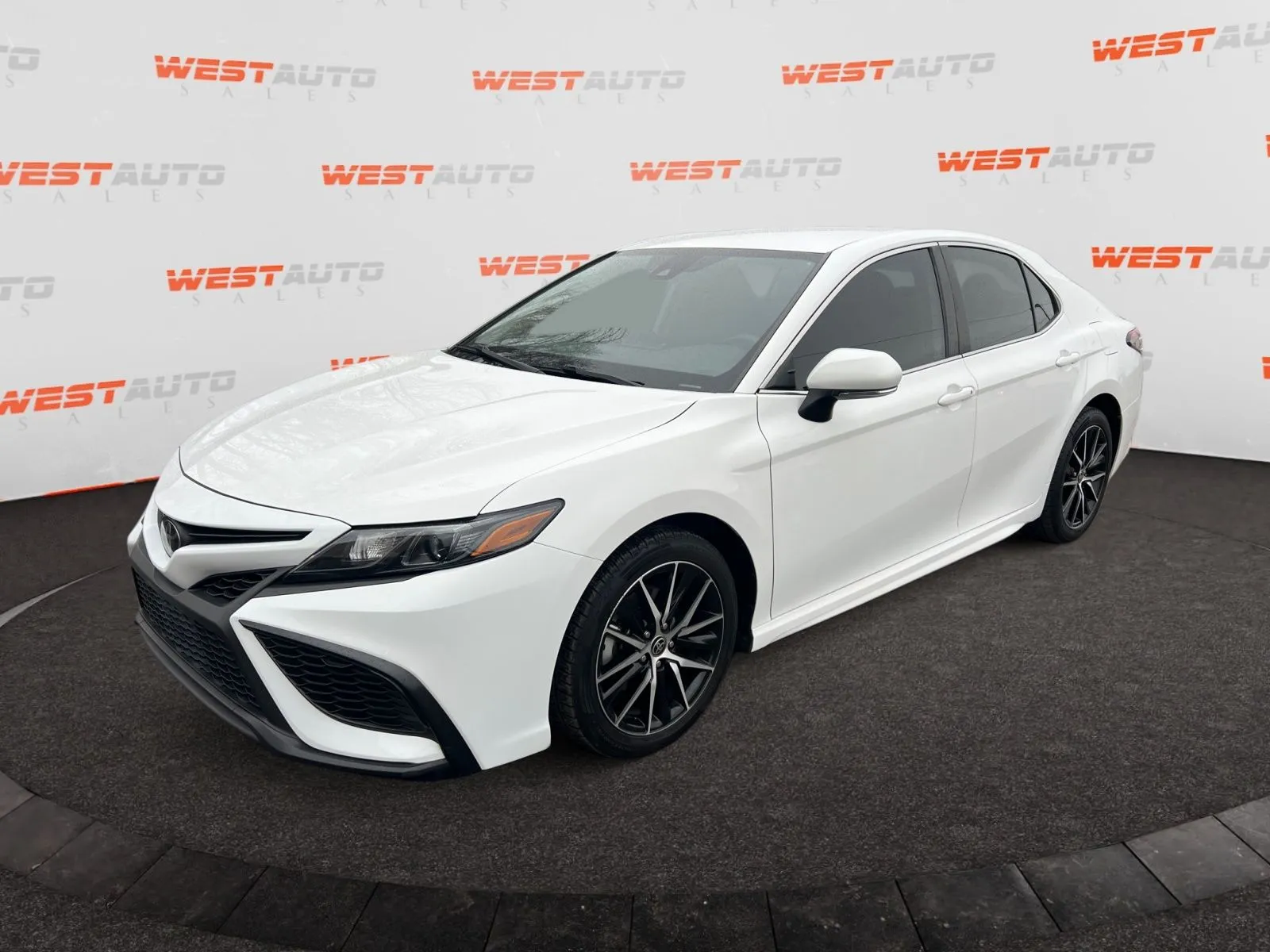 White 2021 Toyota Camry SE for sale in West Valley City, UT