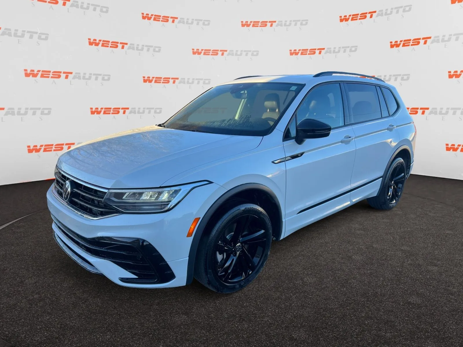 White 2023 Volkswagen Tiguan 2.0T SE R-Line Black for sale in West Valley City, UT
