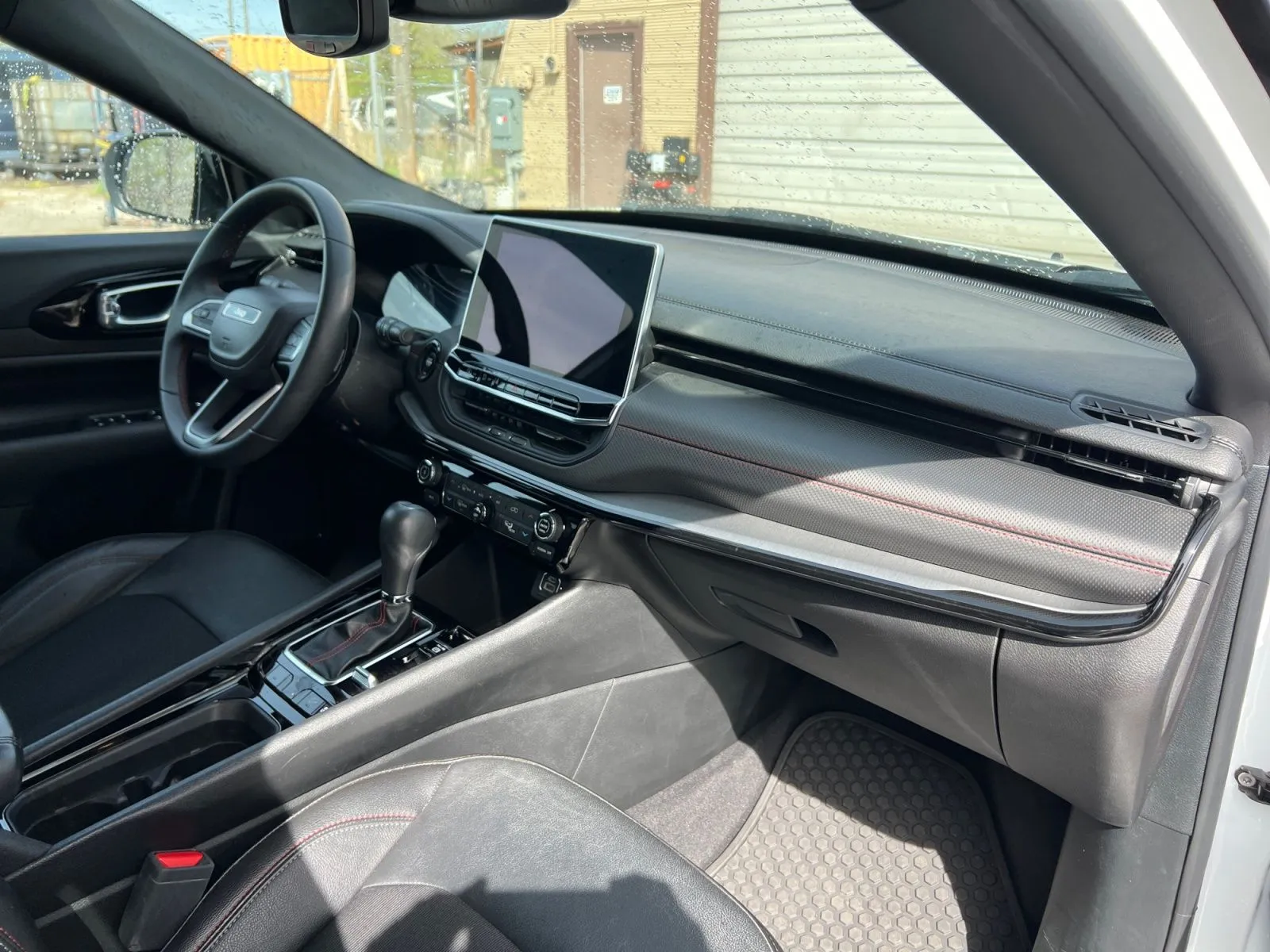 Jeep Compass photo 16