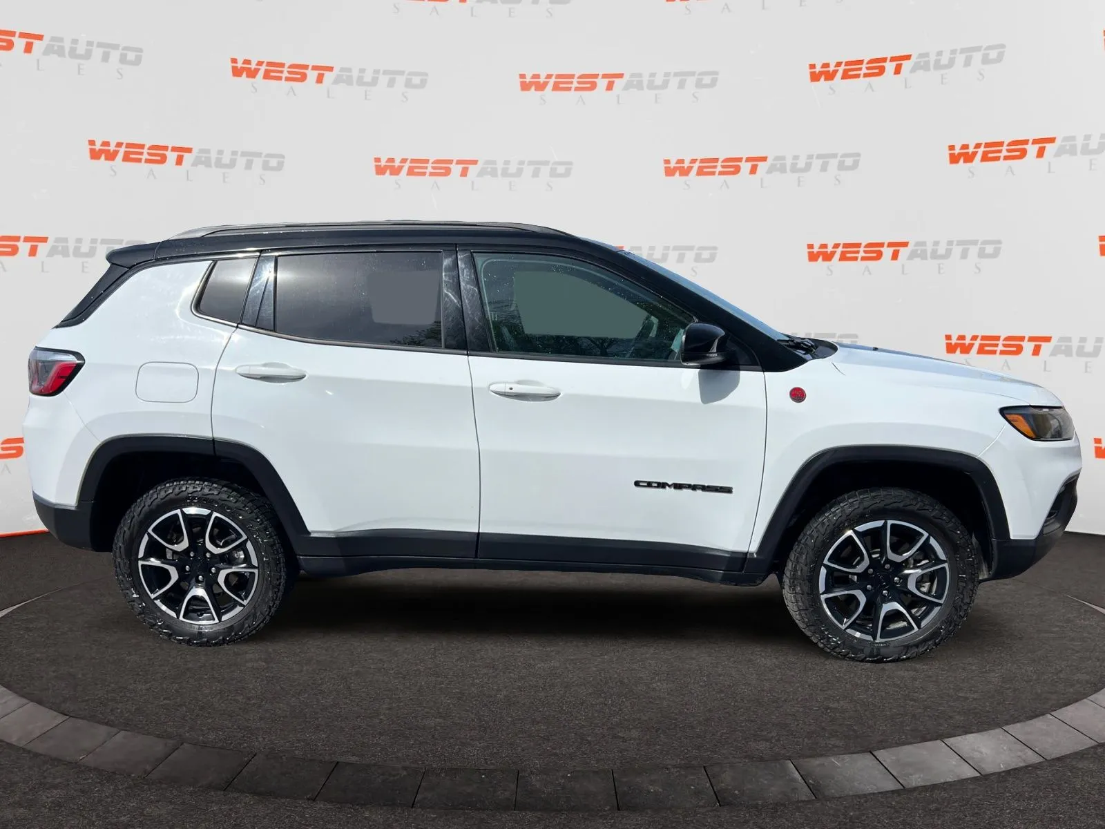 Jeep Compass photo 6