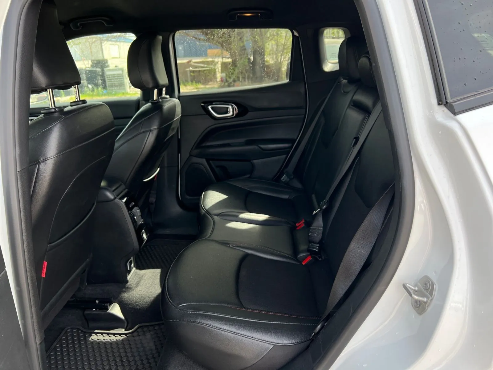 Jeep Compass photo 25