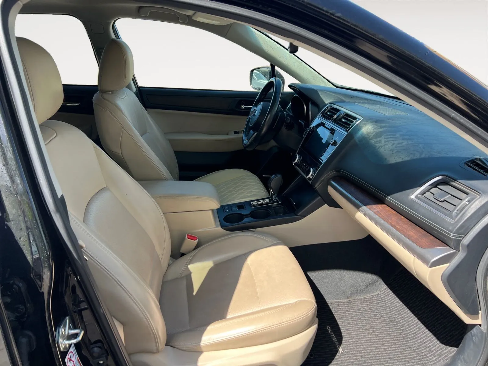 Subaru Outback photo 15
