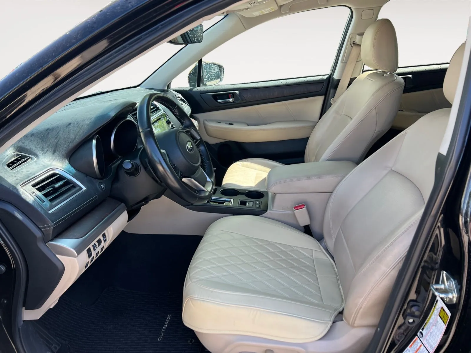 Subaru Outback photo 9