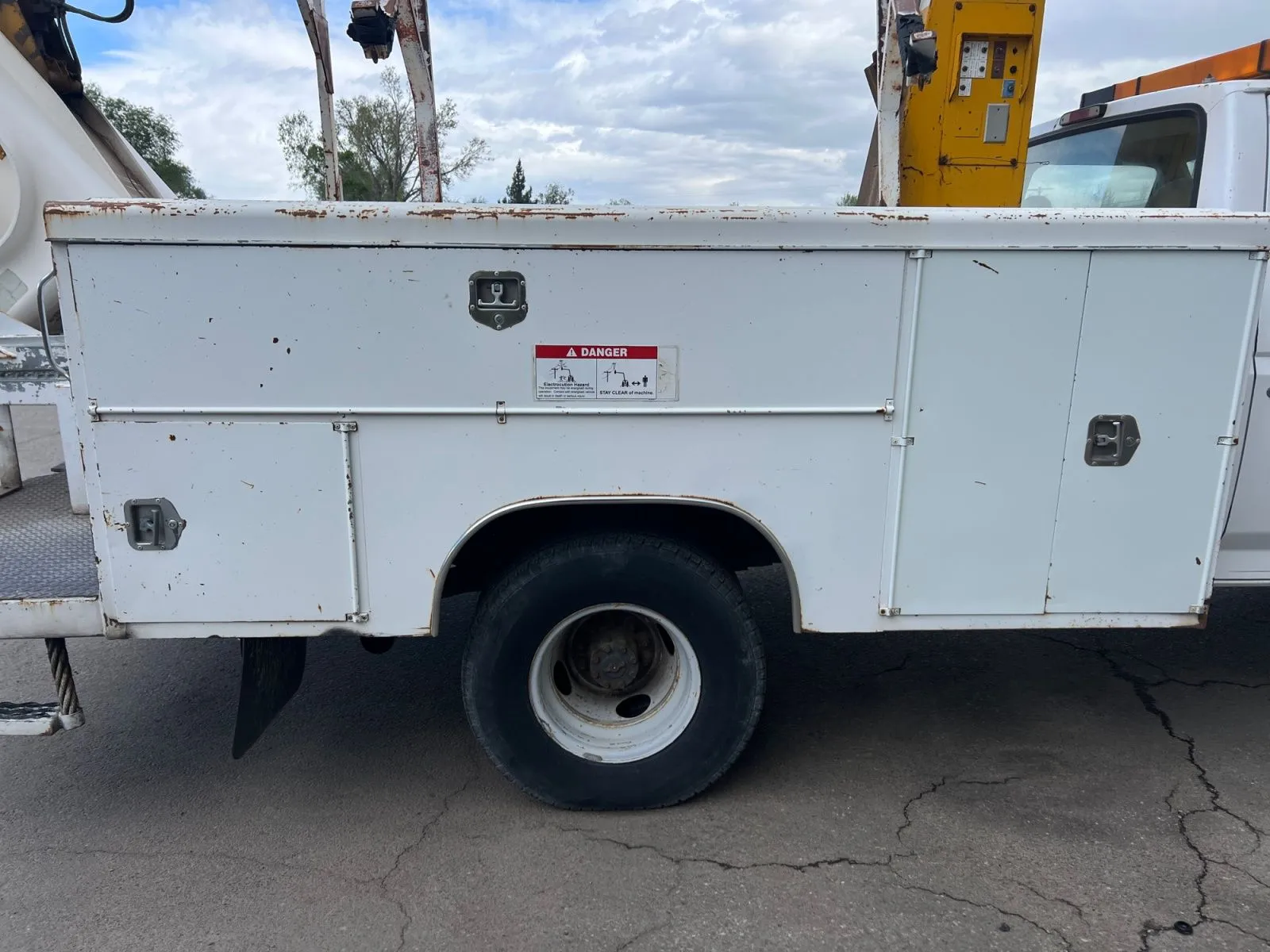 Ford F-450 photo 22