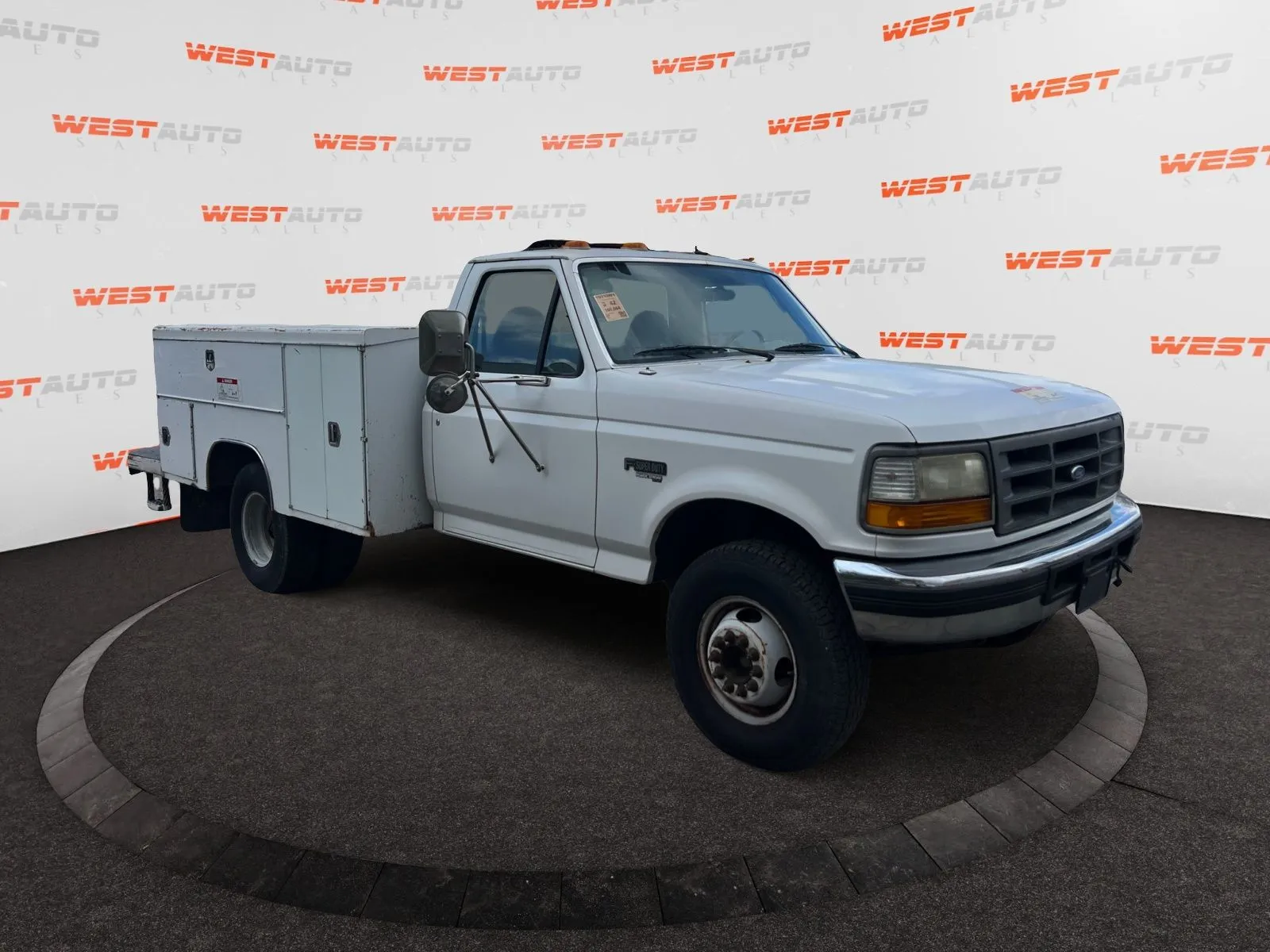 Ford F-450 photo 6
