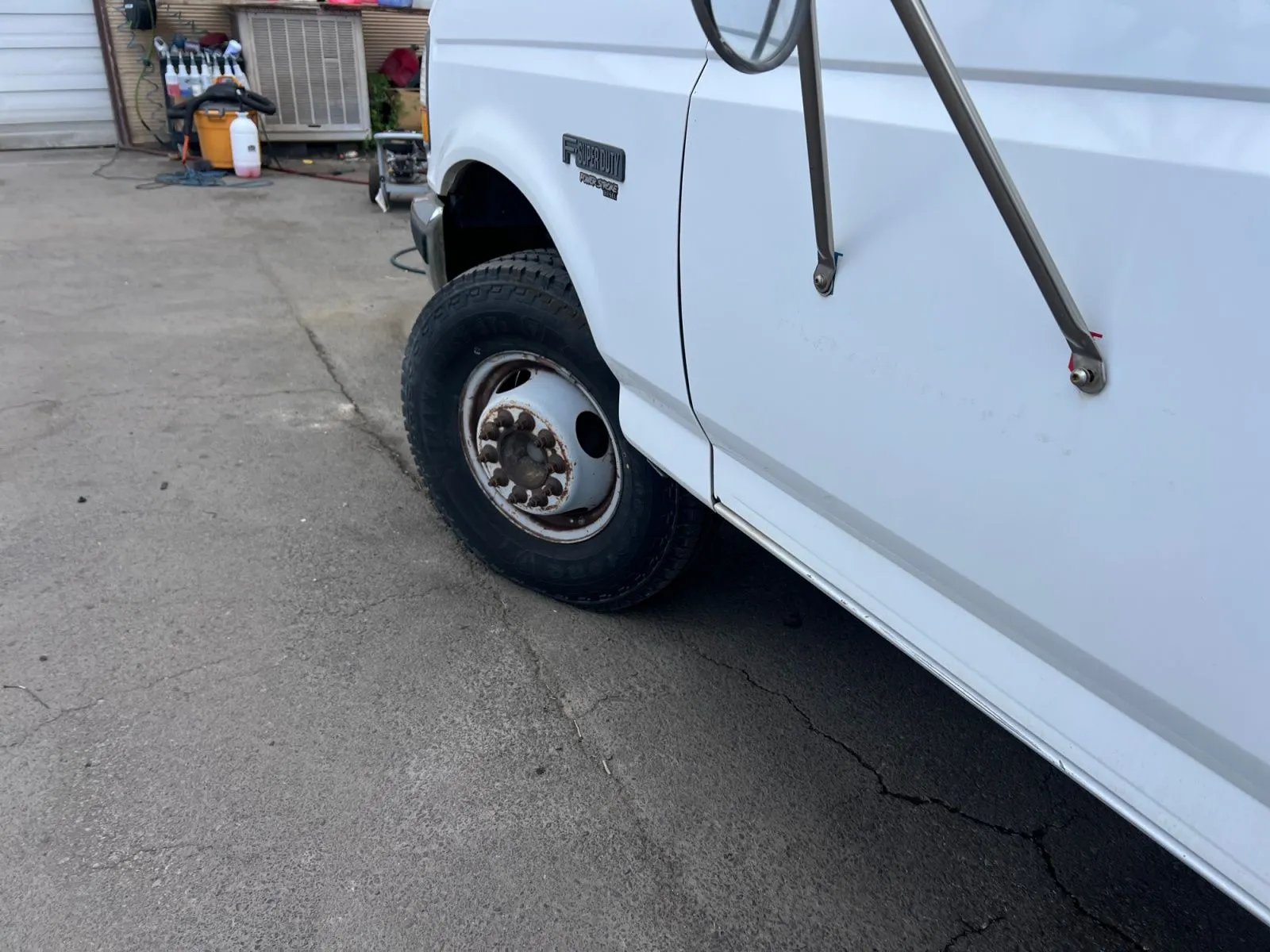 Ford F-450 photo 24