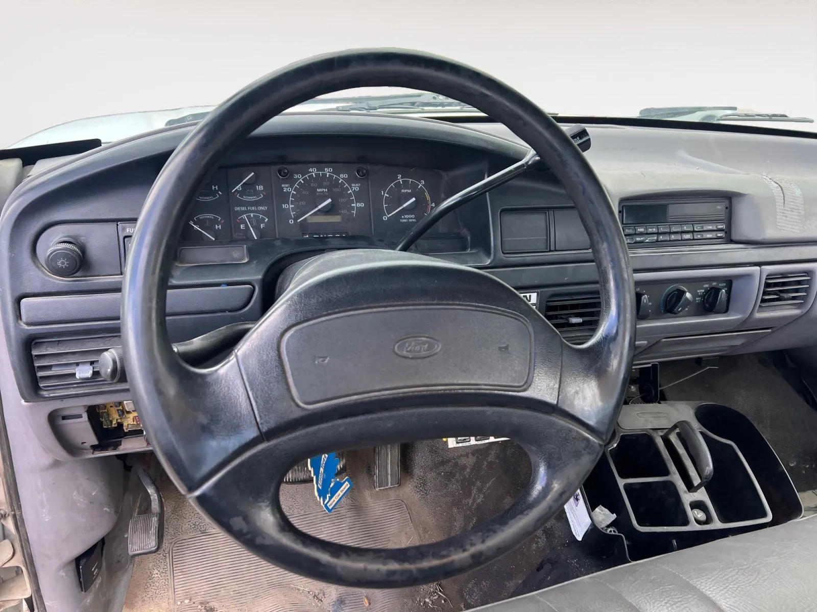 Ford F-450 photo 11