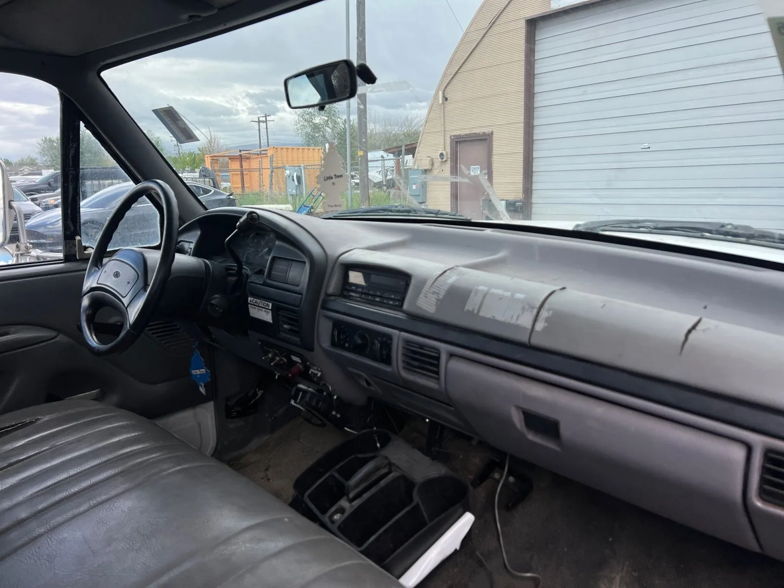 Ford F-450 photo 15