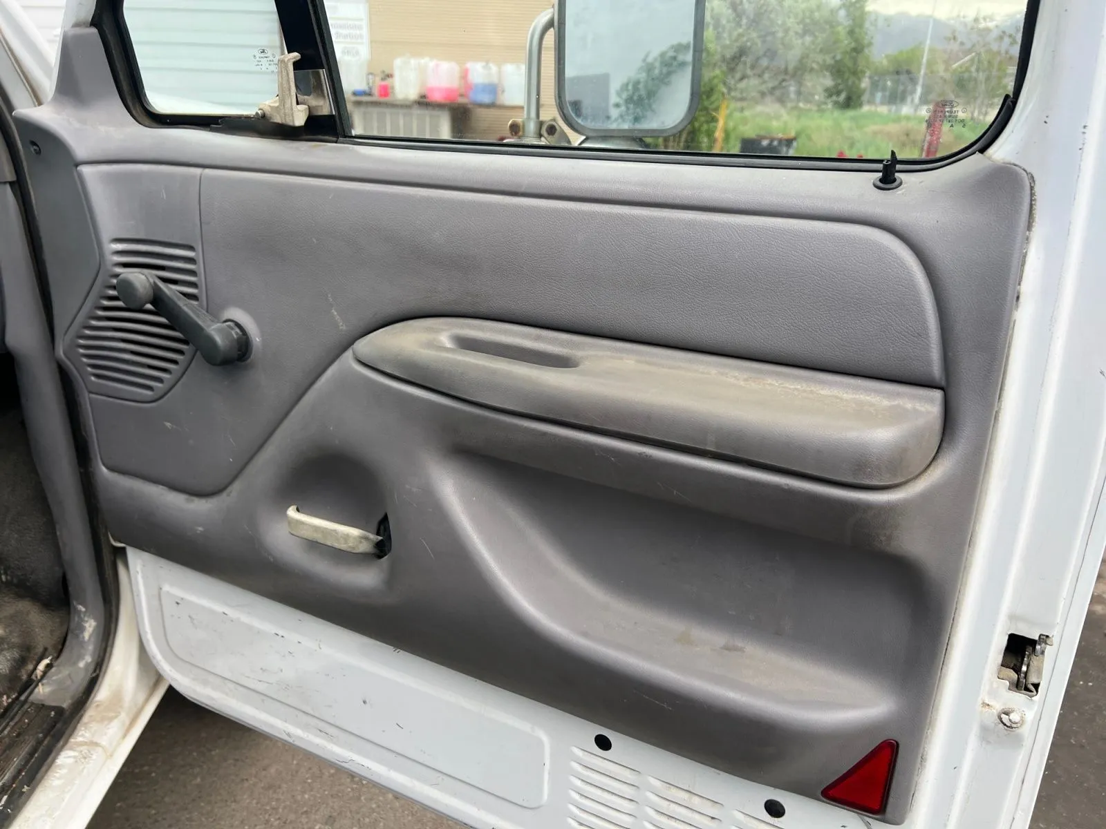 Ford F-450 photo 16