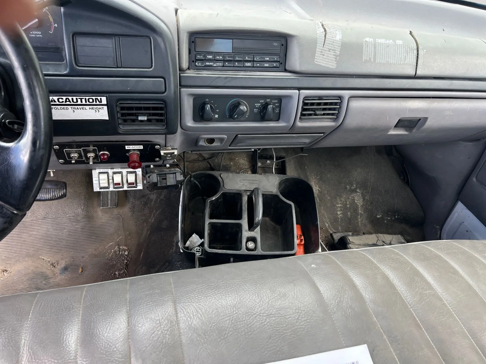 Ford F-450 photo 10