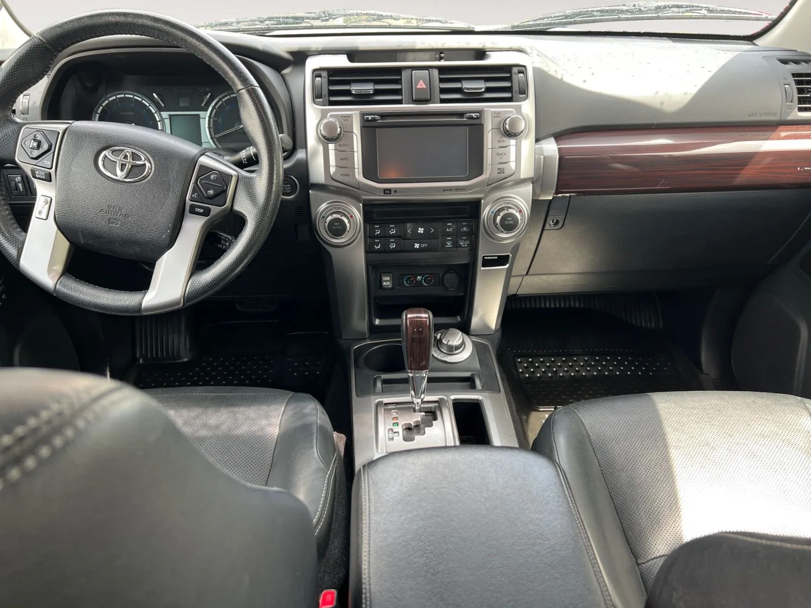 Toyota 4Runner photo 10
