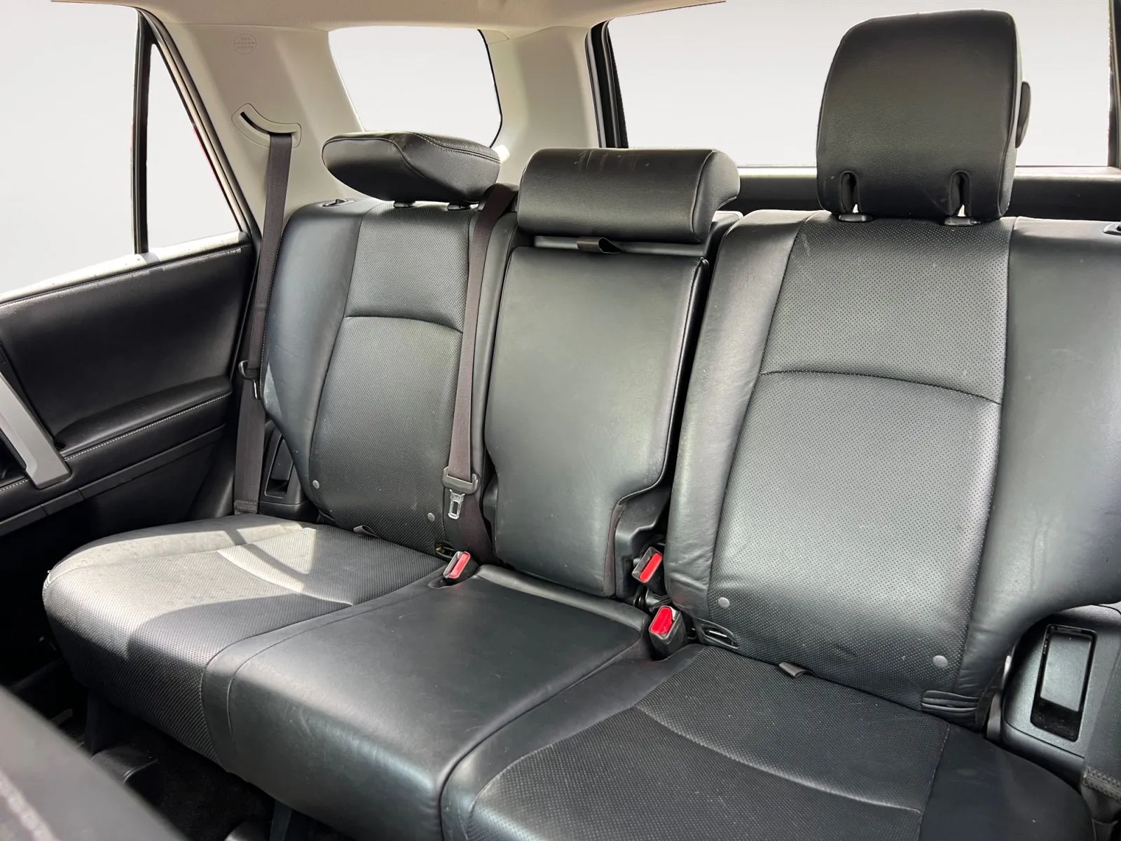 Toyota 4Runner photo 13