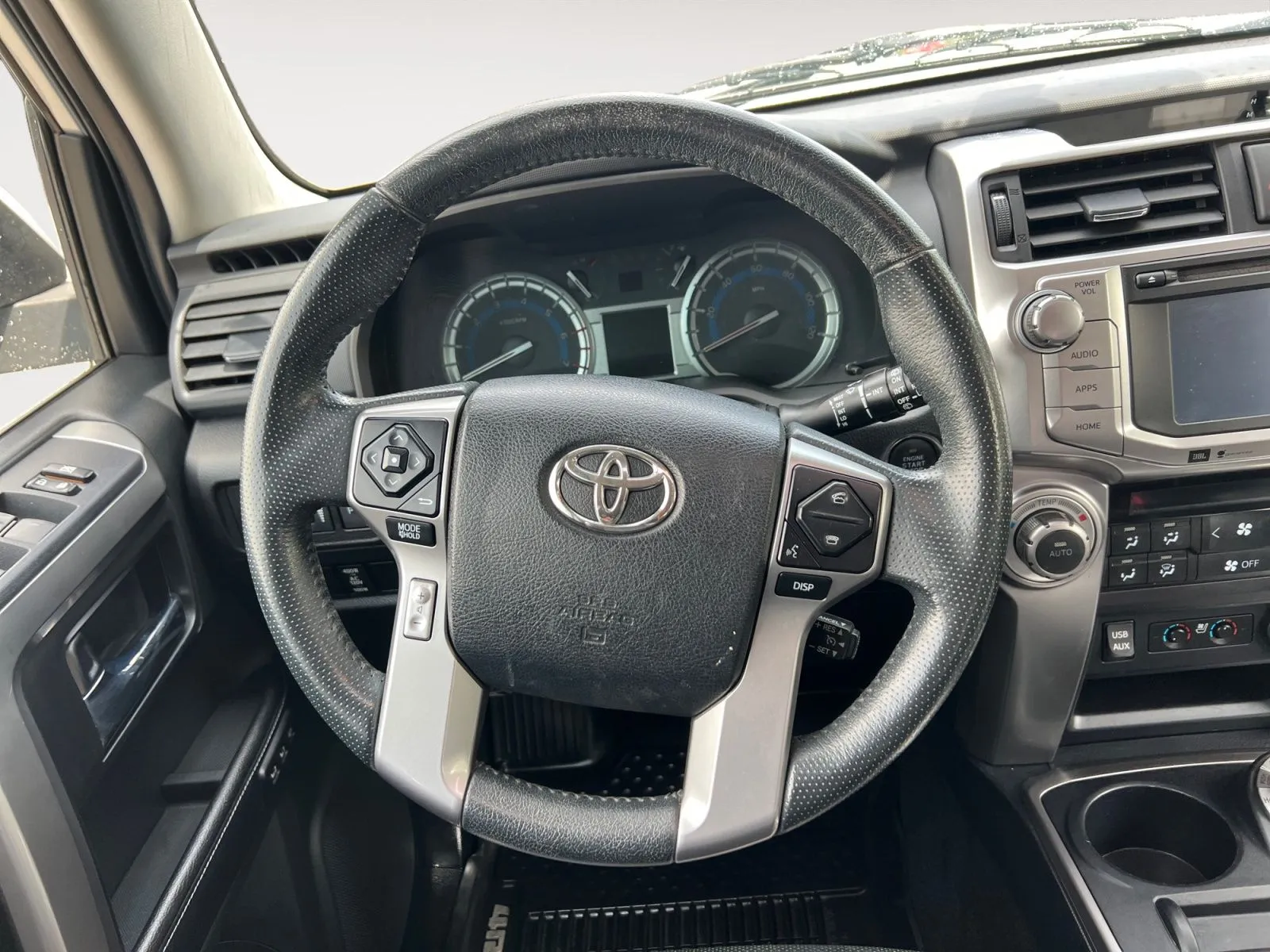 Toyota 4Runner photo 12