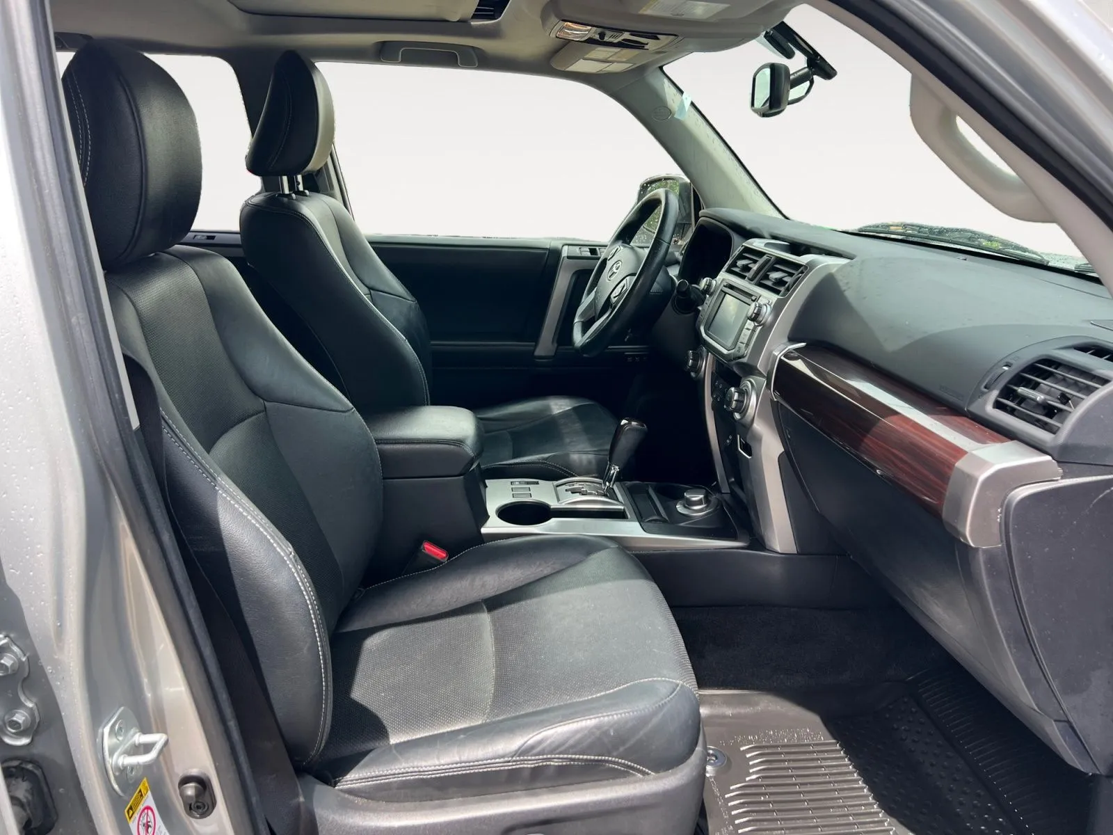 Toyota 4Runner photo 15