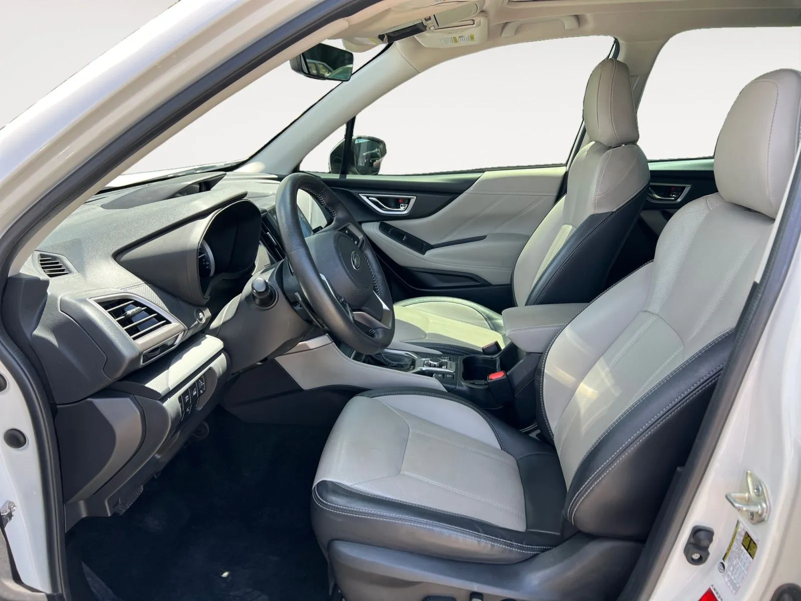Subaru Forester photo 9