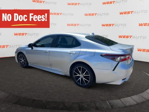 Silver 2021 Toyota Camry Hybrid SE for sale in West Valley City, UT