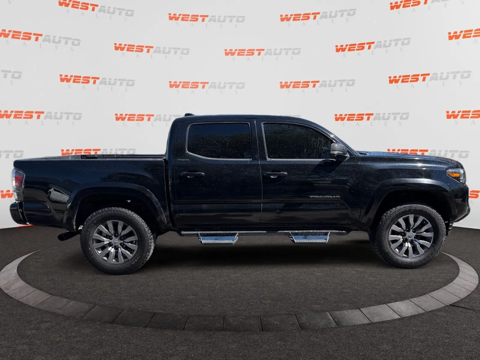 Toyota Tacoma photo 6