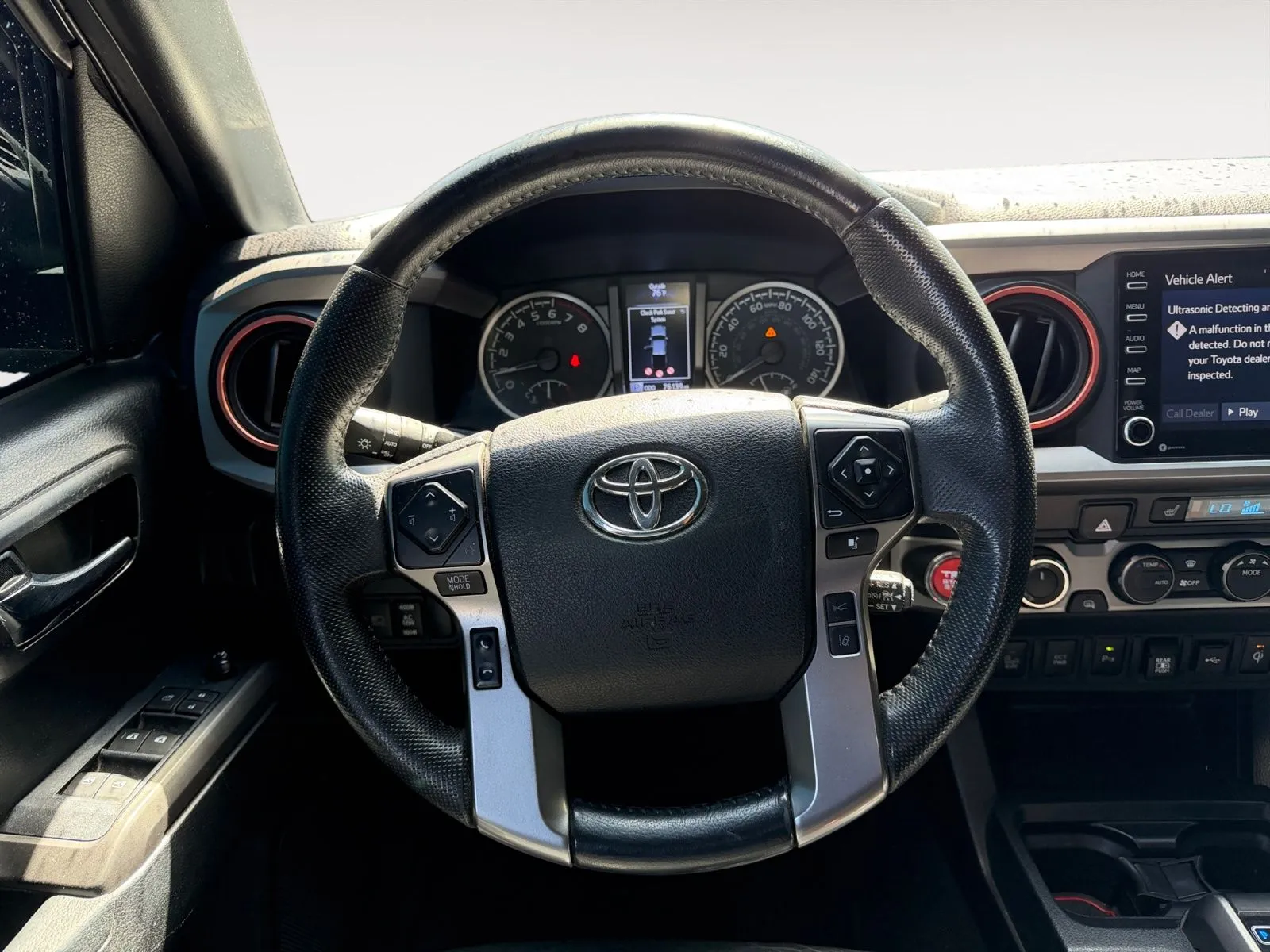 Toyota Tacoma photo 12