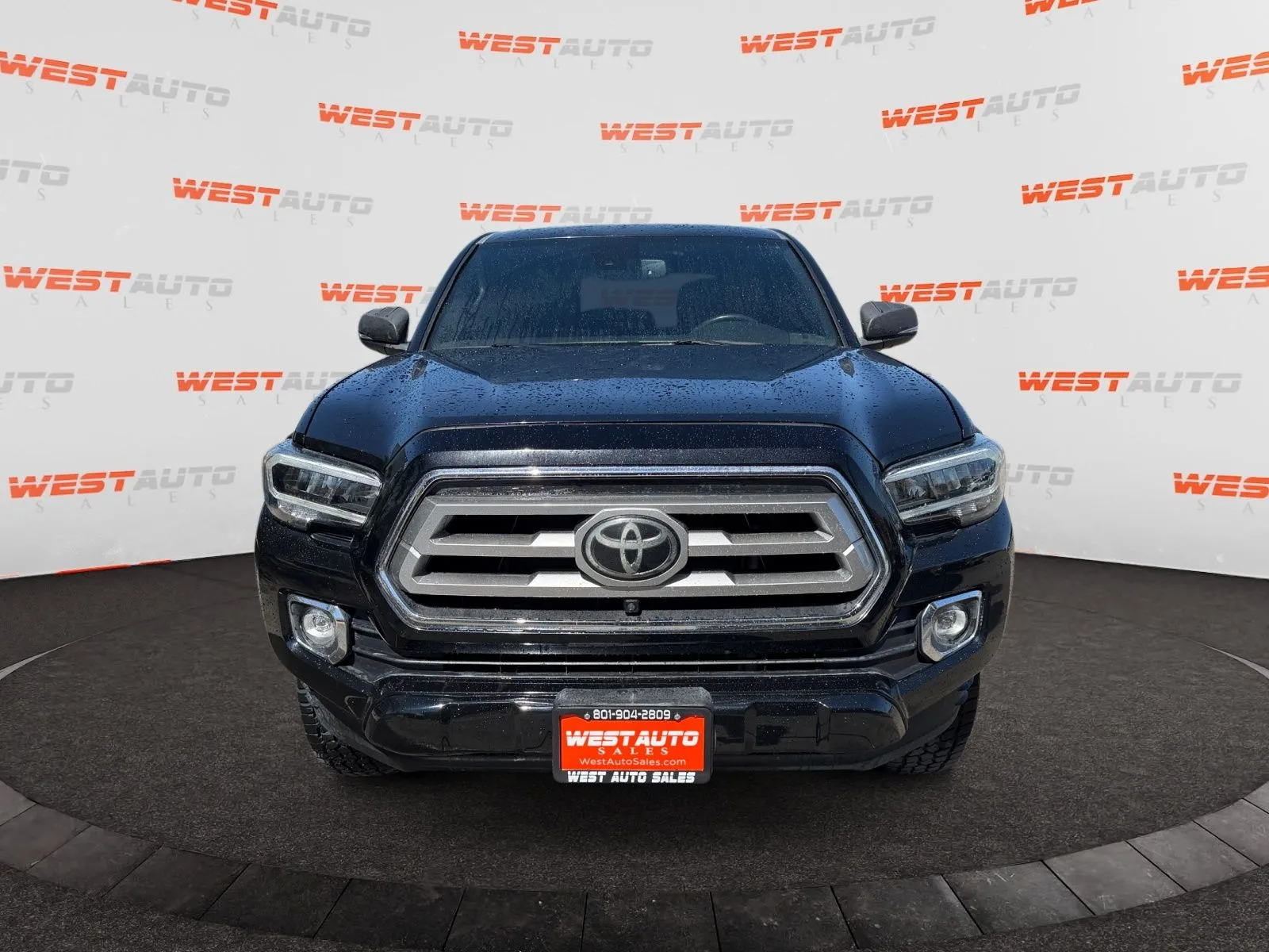 Toyota Tacoma photo 8