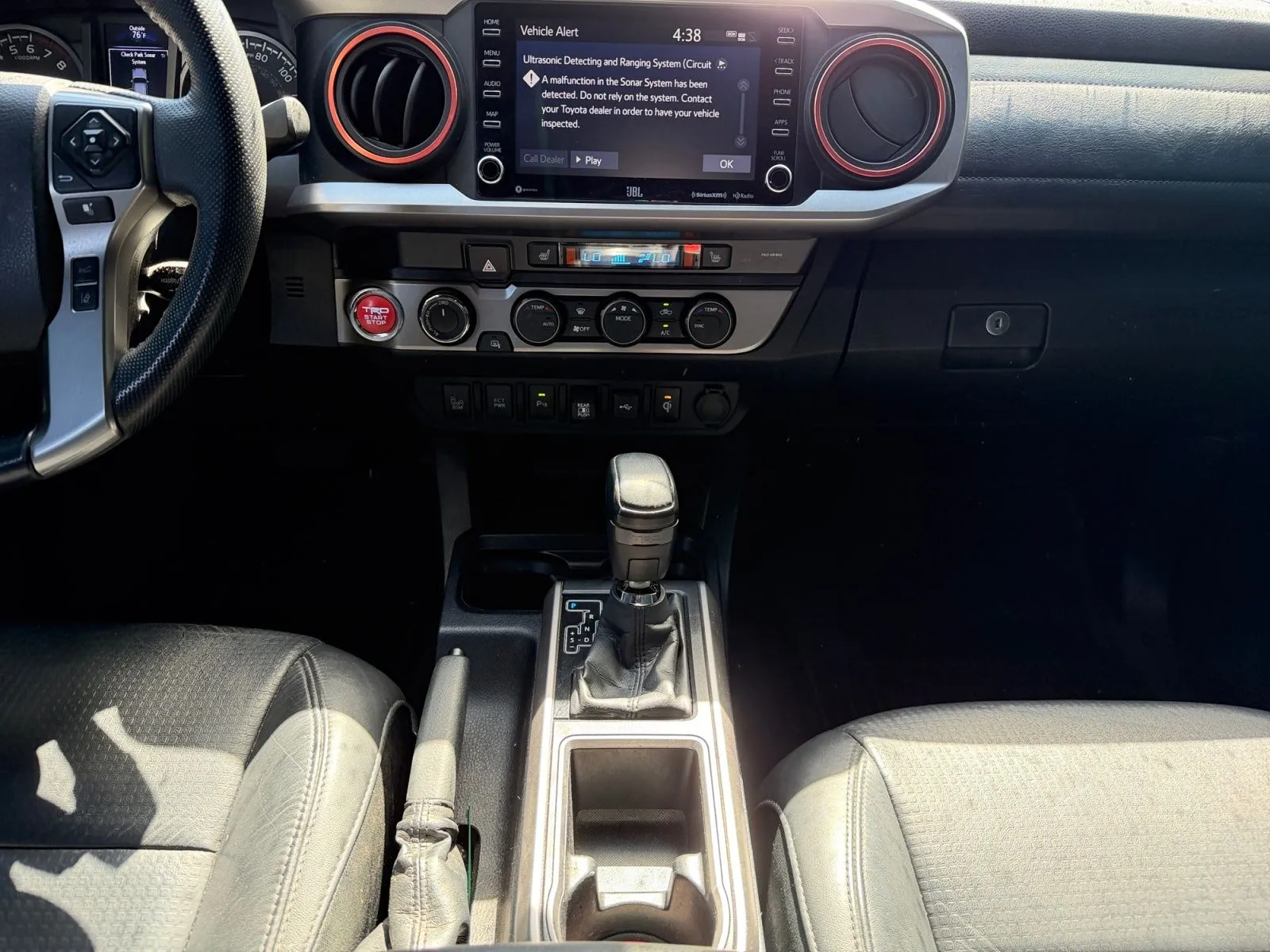 Toyota Tacoma photo 11