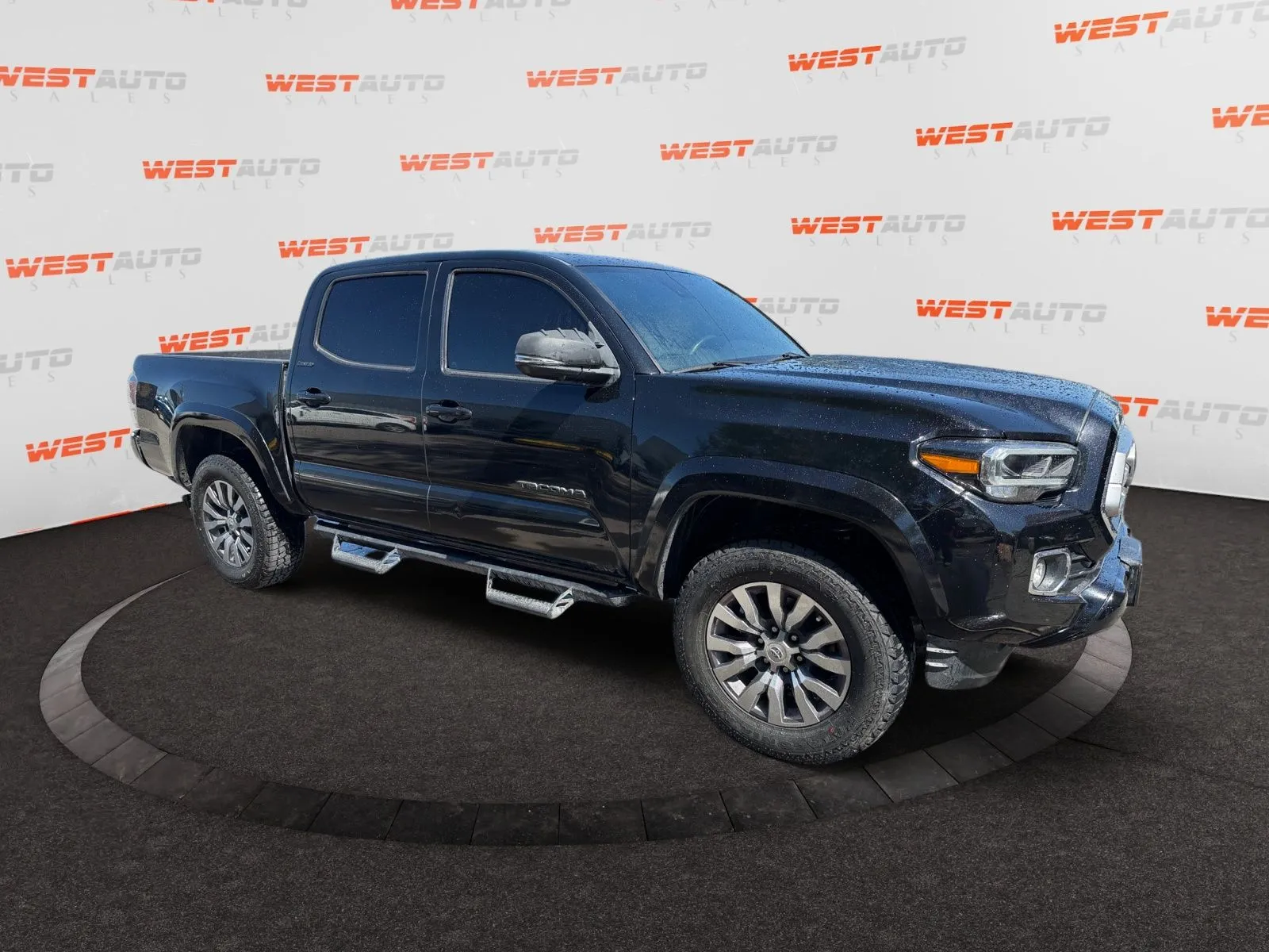 Toyota Tacoma photo 7