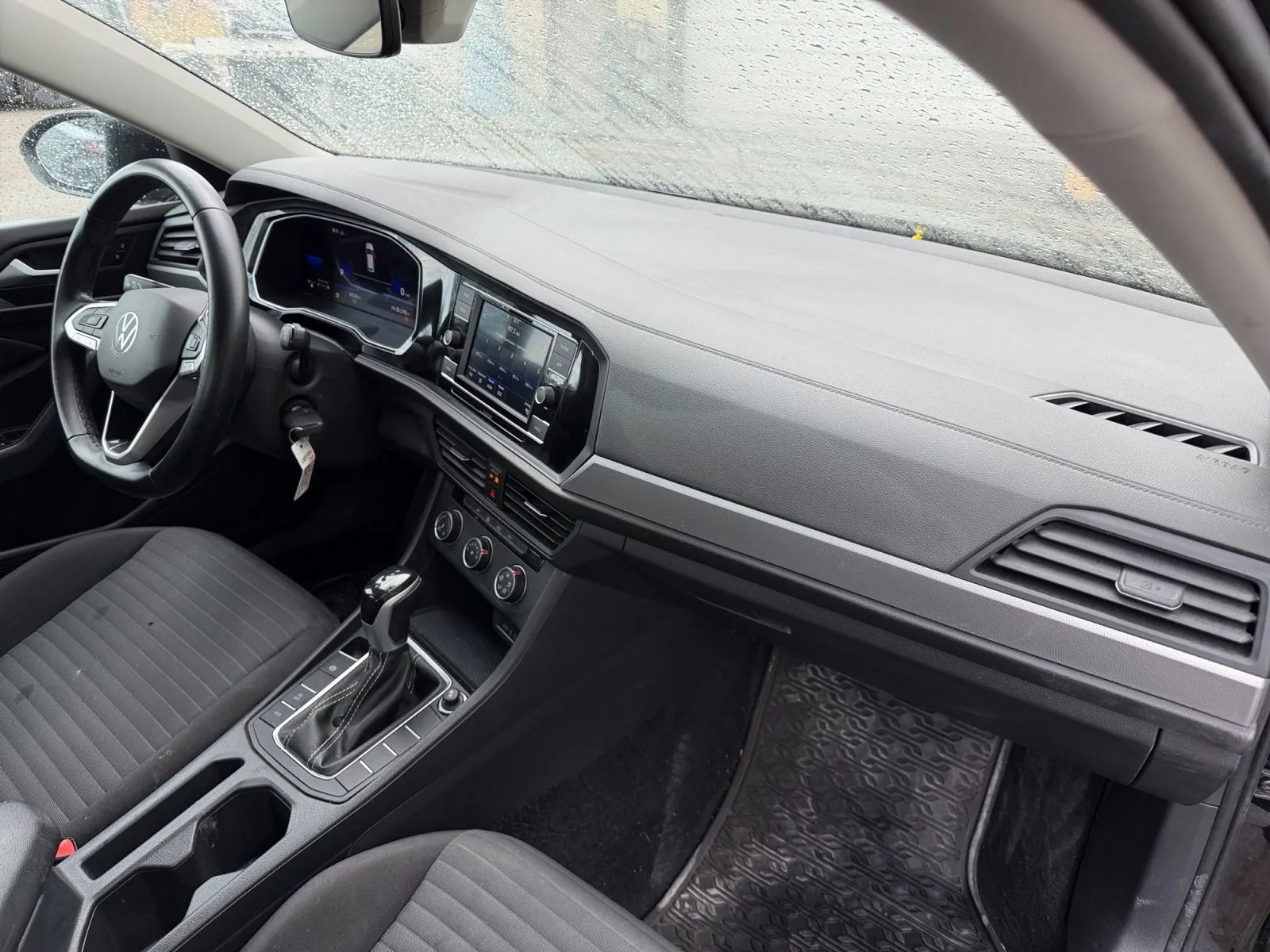 Volkswagen Jetta photo 16
