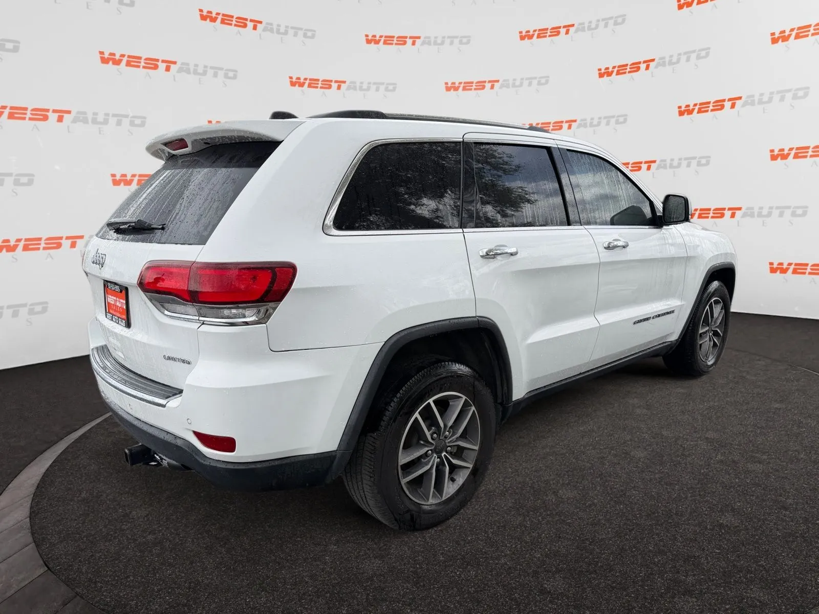 Jeep Grand Cherokee photo 5