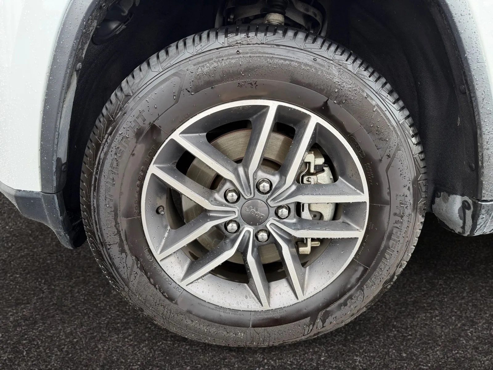 Jeep Grand Cherokee photo 14