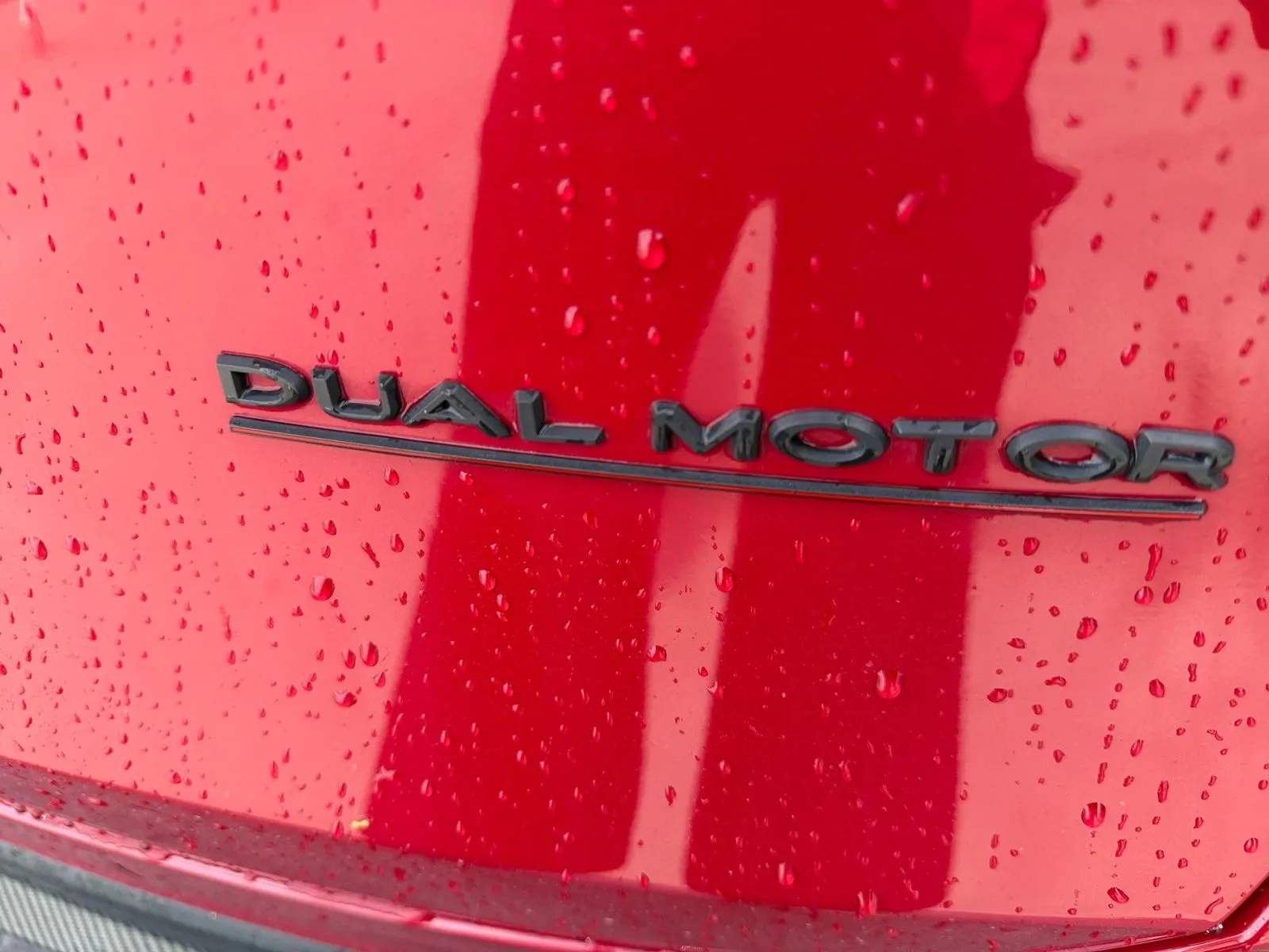 Tesla Model Y photo 28