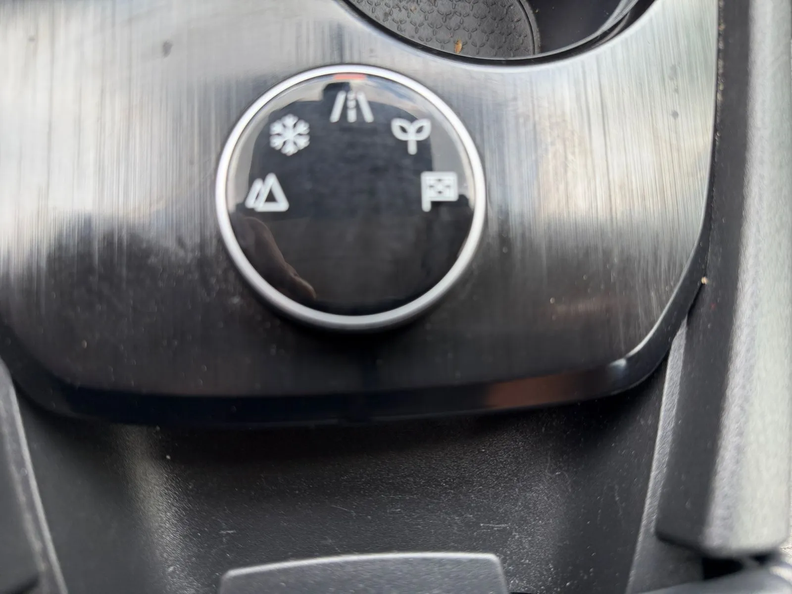 Nissan Rogue photo 24