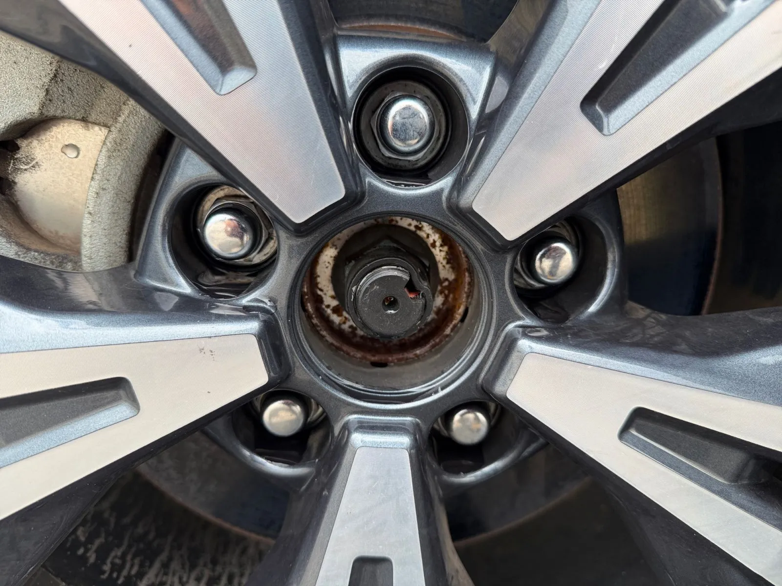 Nissan Rogue photo 30