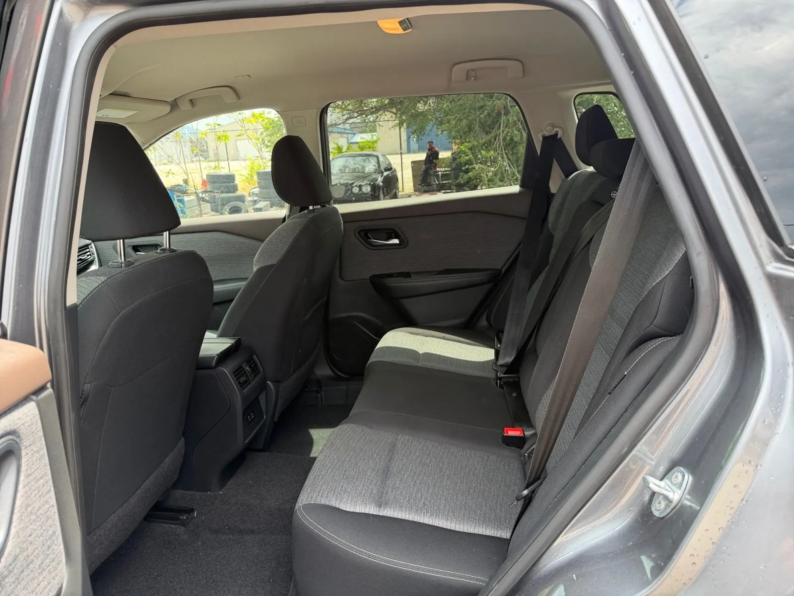 Nissan Rogue photo 25
