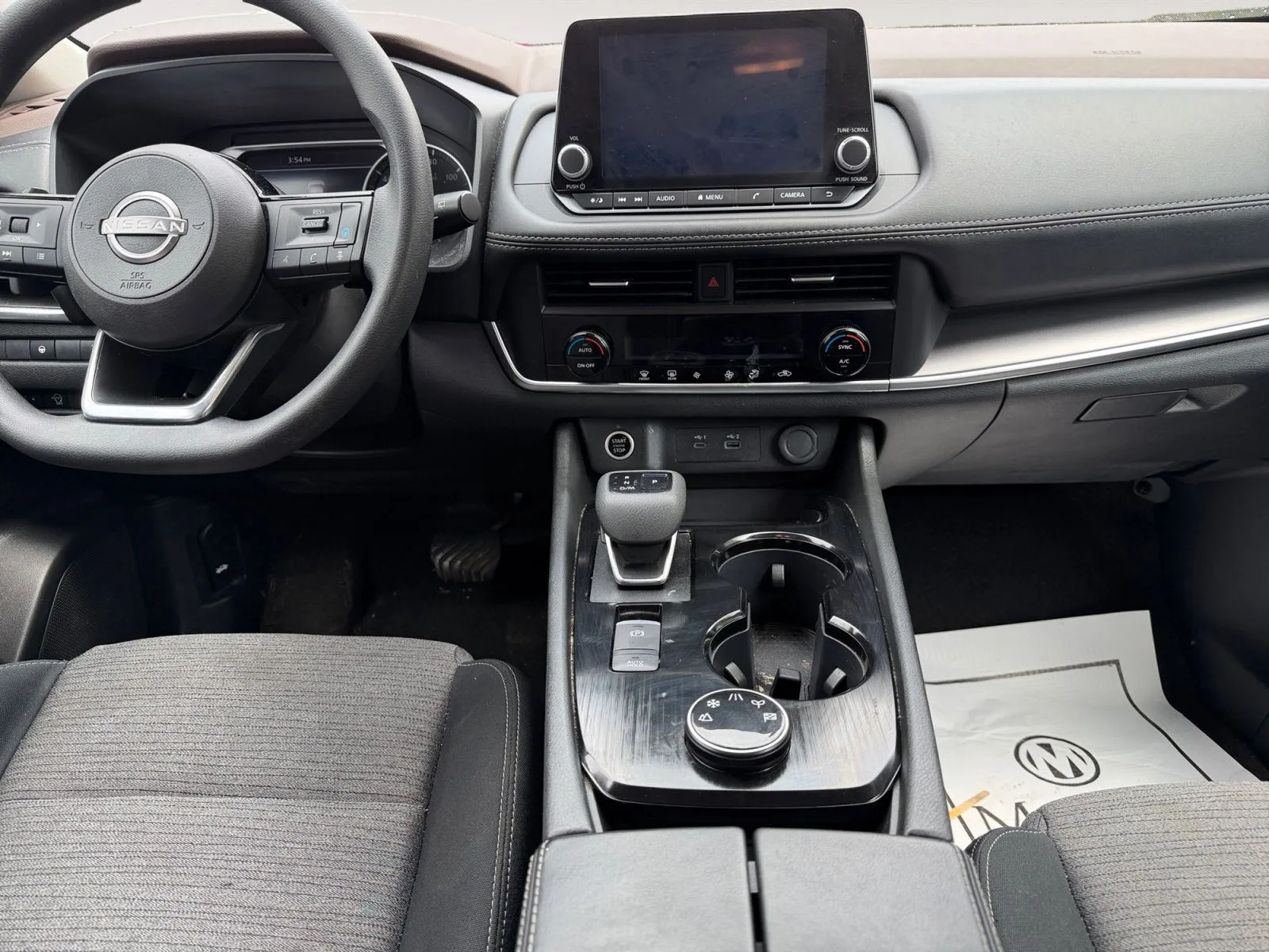Nissan Rogue photo 11