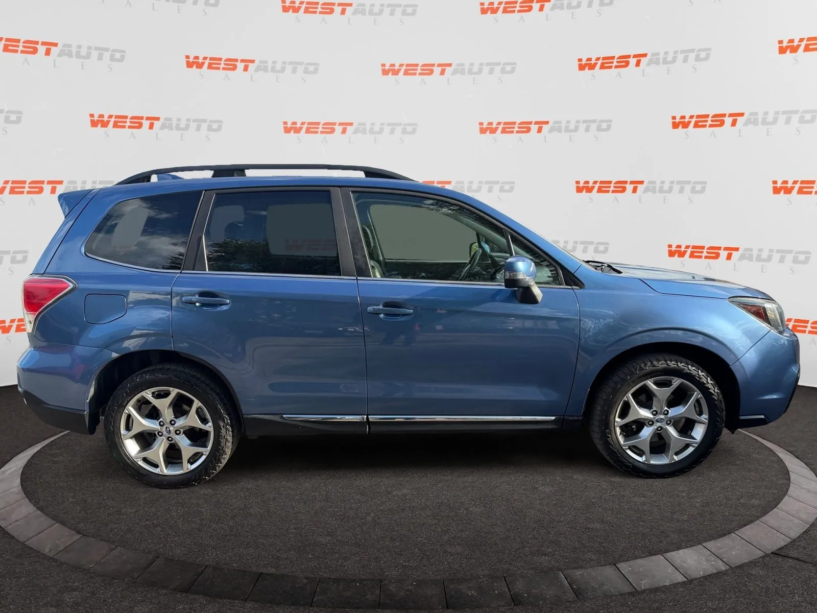 Subaru Forester photo 6