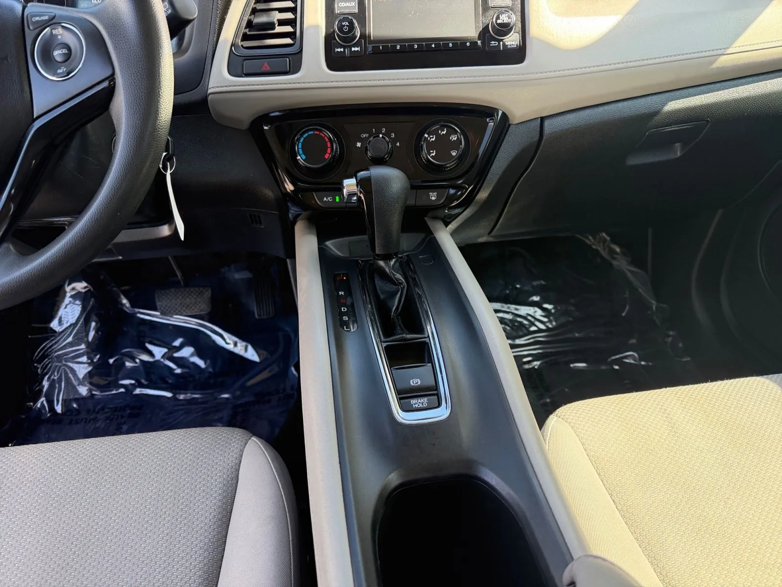 Honda HR-V photo 11
