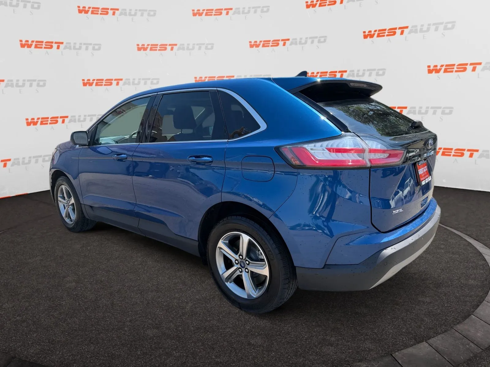 Ford Edge photo 3